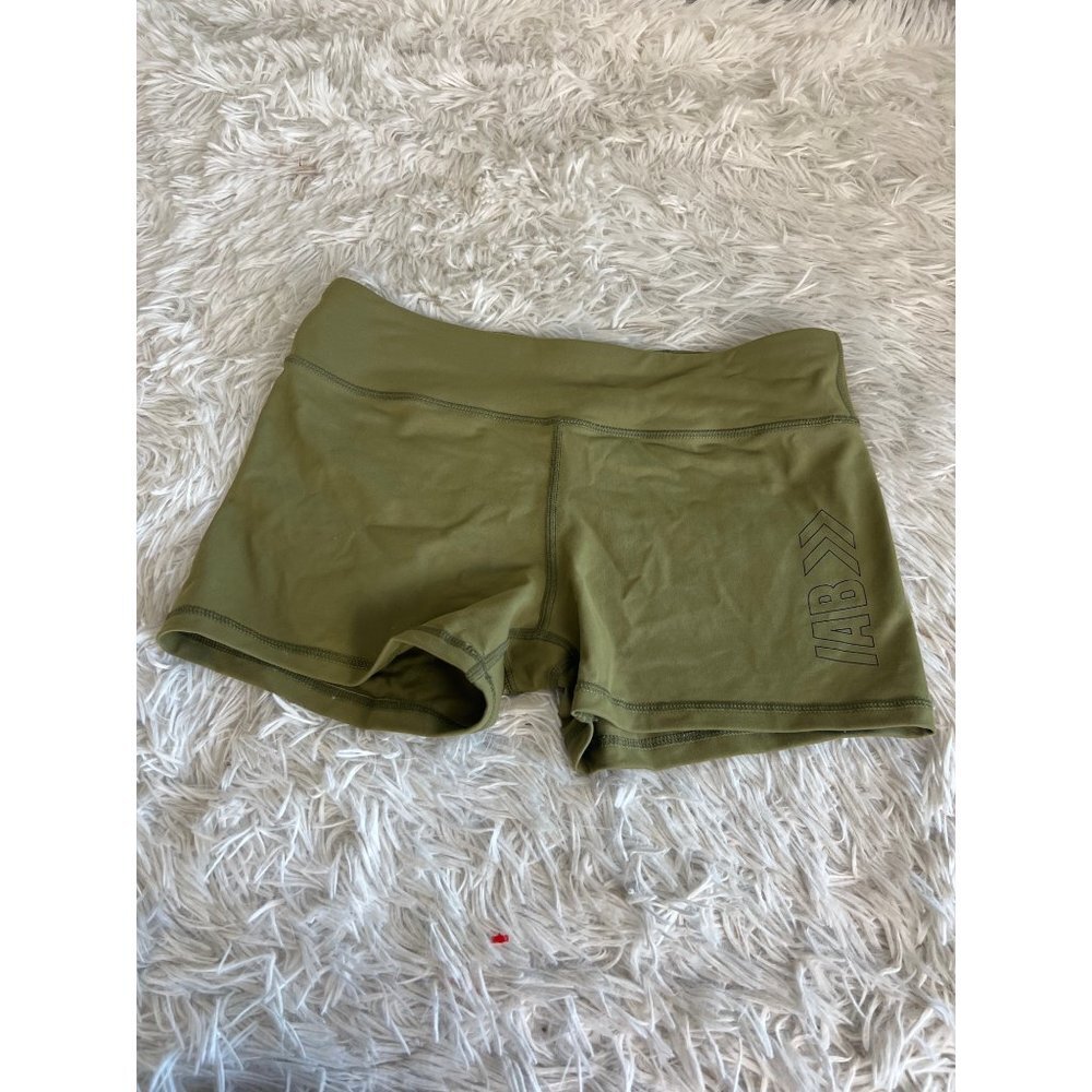IAB MFG Shorts Khaki Green Size L 10